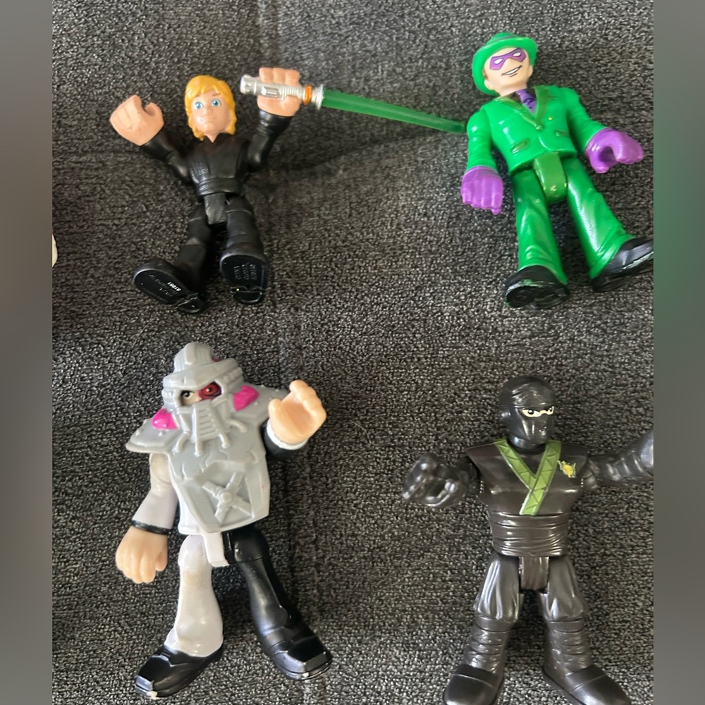 8 maginext DC Super Friends line - Picture 3 of 3